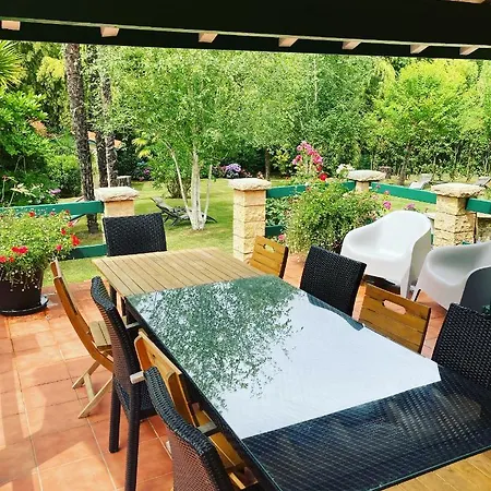 De Charme Parc Fleuri, Arbore Et Piscine A * ビアリッツ
